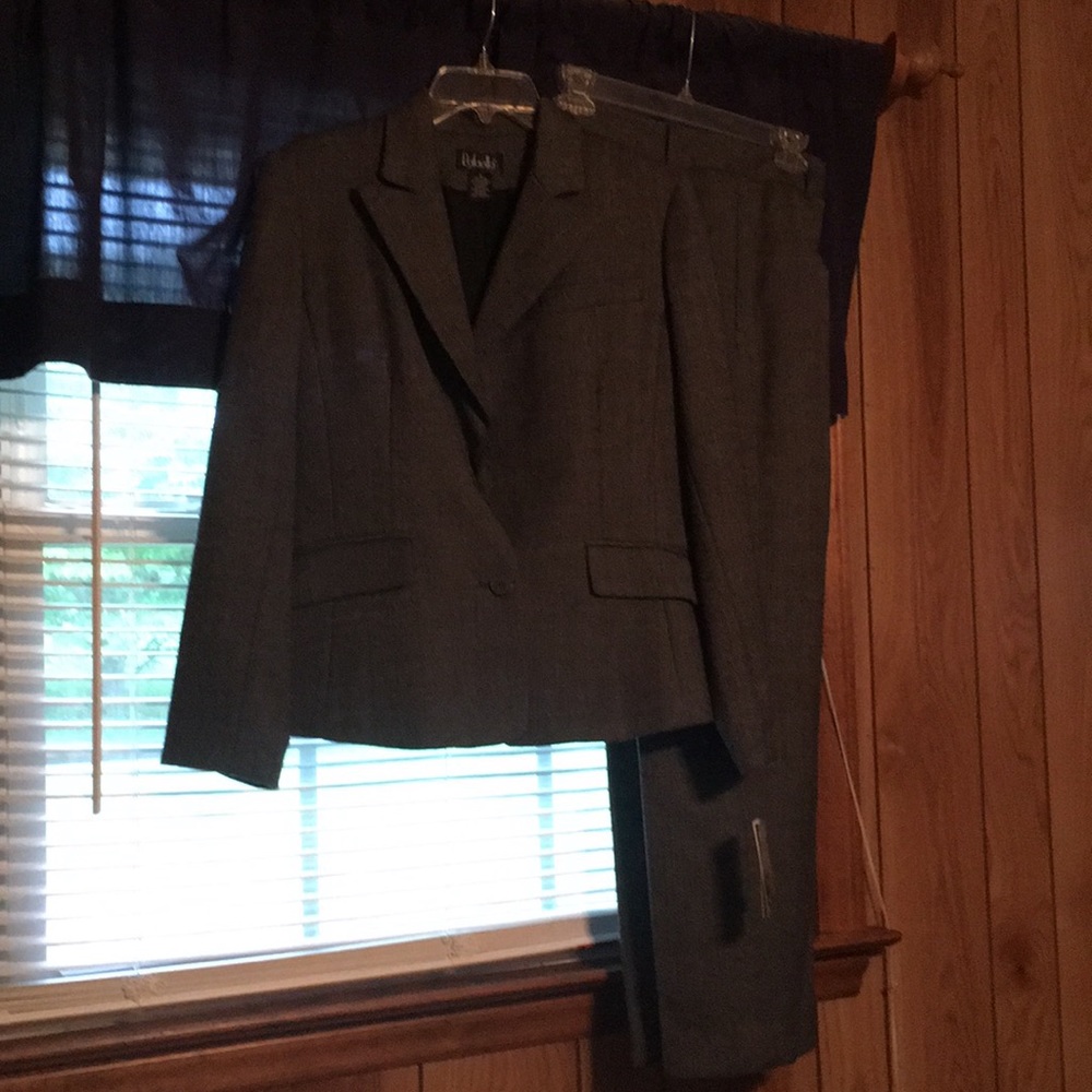 Rafaella Suit